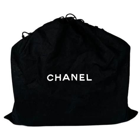 oes chanel sell dust bag